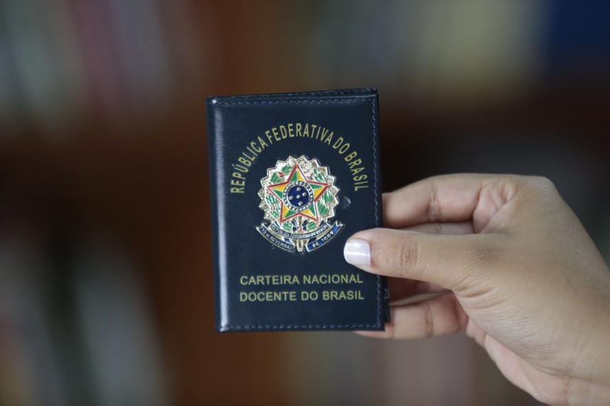 Problemas no Pedido da Carteira Nacional Docente do Brasil: Entenda a Situação — ANEP